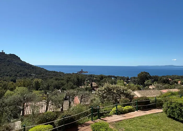 Vue Au Calme Dans Le Hameau De Cap Estérel, Agay - Saint-raphaël Apartamento *