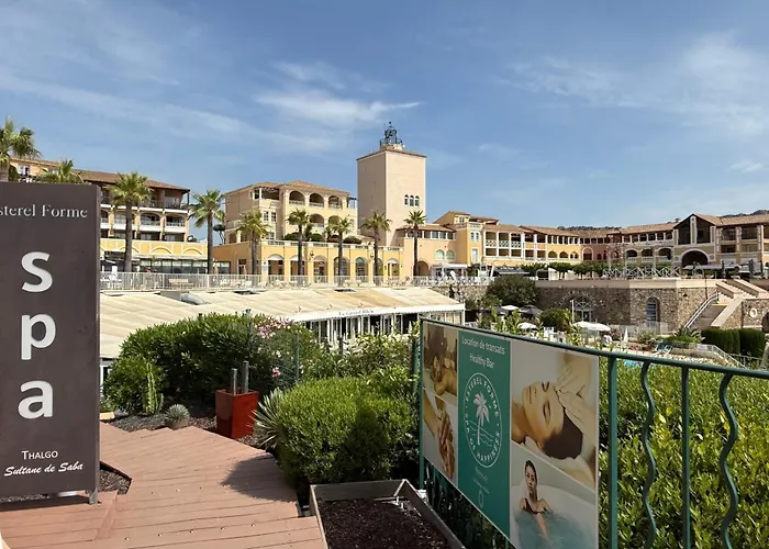 Vue Au Calme Dans Le Hameau De Cap Estérel, Agay - Saint-raphaël * Saint-Raphaël