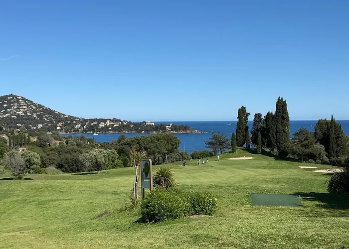 Vue Au Calme Dans Le Hameau De Cap Estérel, Agay - Saint-raphaël Apartamento *