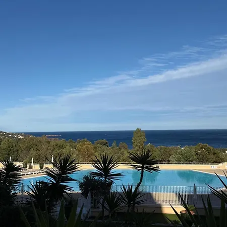 Vue Au Calme Dans Le Hameau De Cap Estérel, Agay - Saint-raphaël