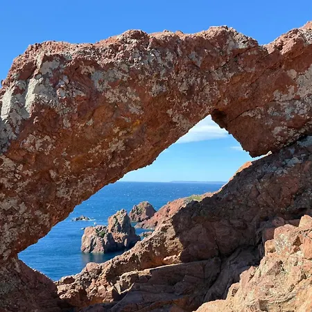 Vue Au Calme Dans Le Hameau De Cap Estérel, Agay - Saint-raphaël Appartamento